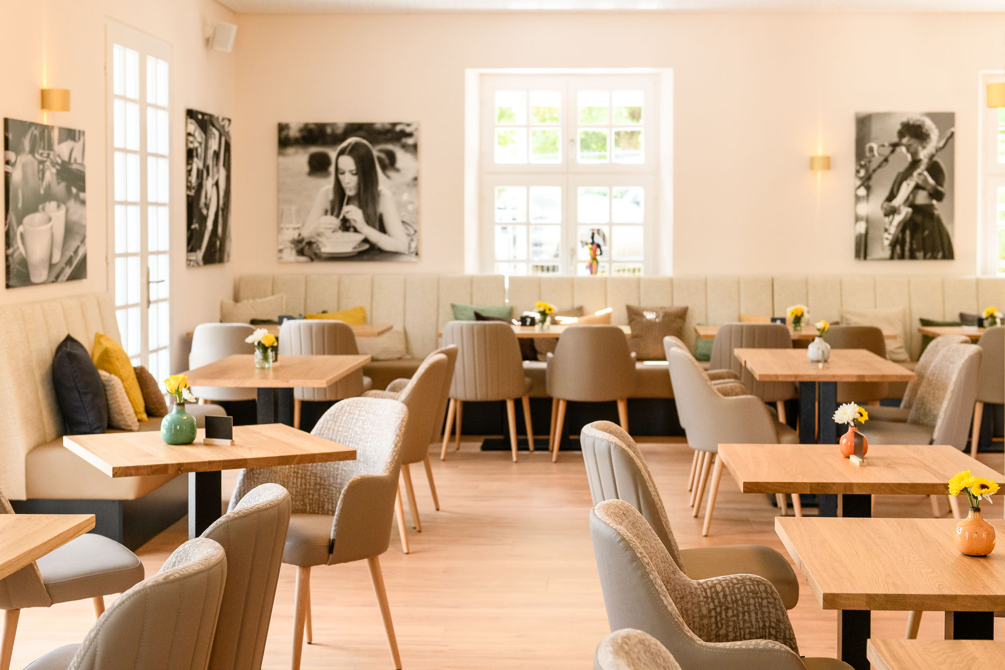 Cafe-Marly-BadRappenau-Kaffee-im-Salinengarten-22 Gemütlicher Innenraum Cafe Marly im Salinengarten in Bad Rappenau